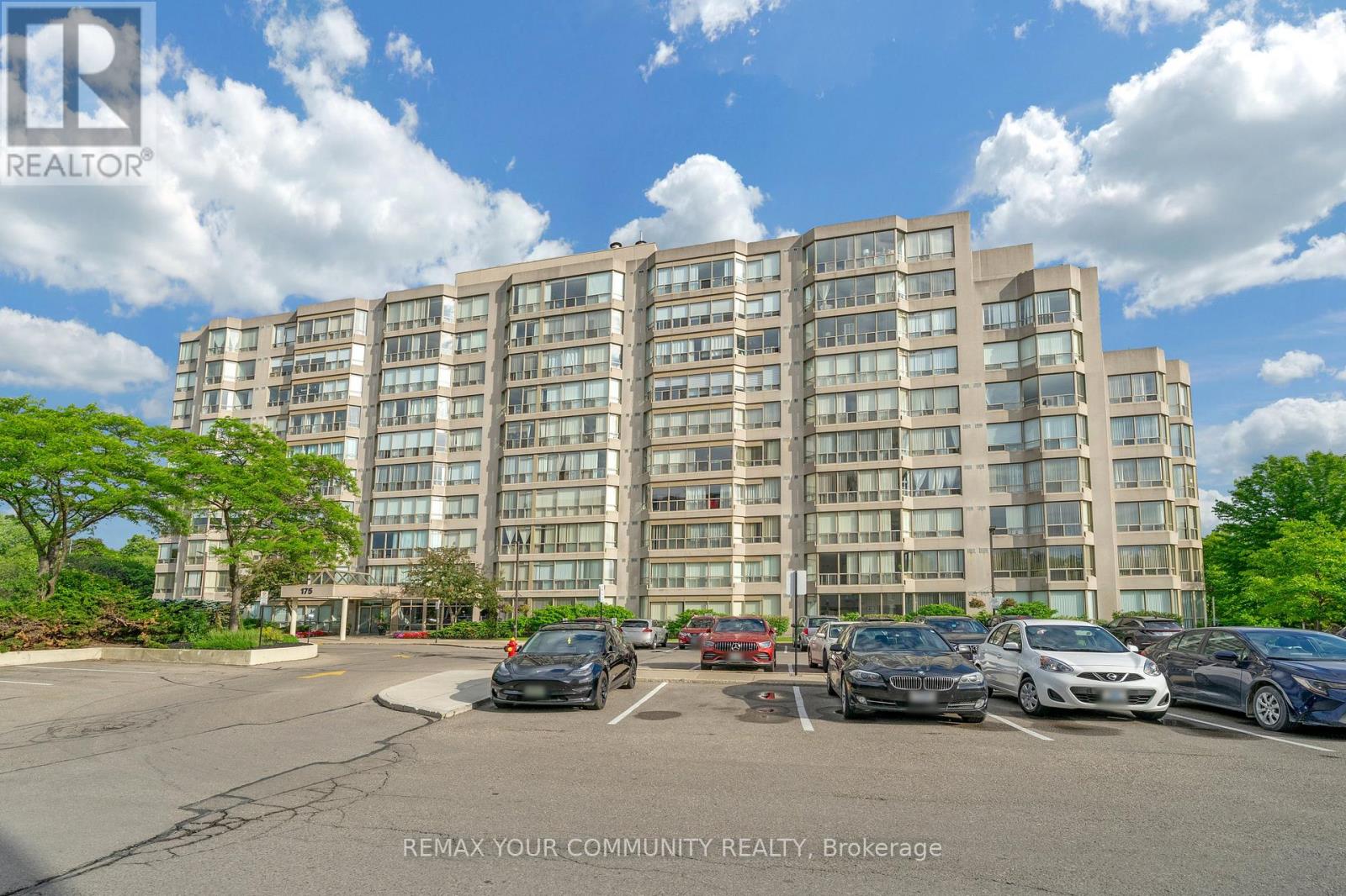 913 - 175 CEDAR AVENUE