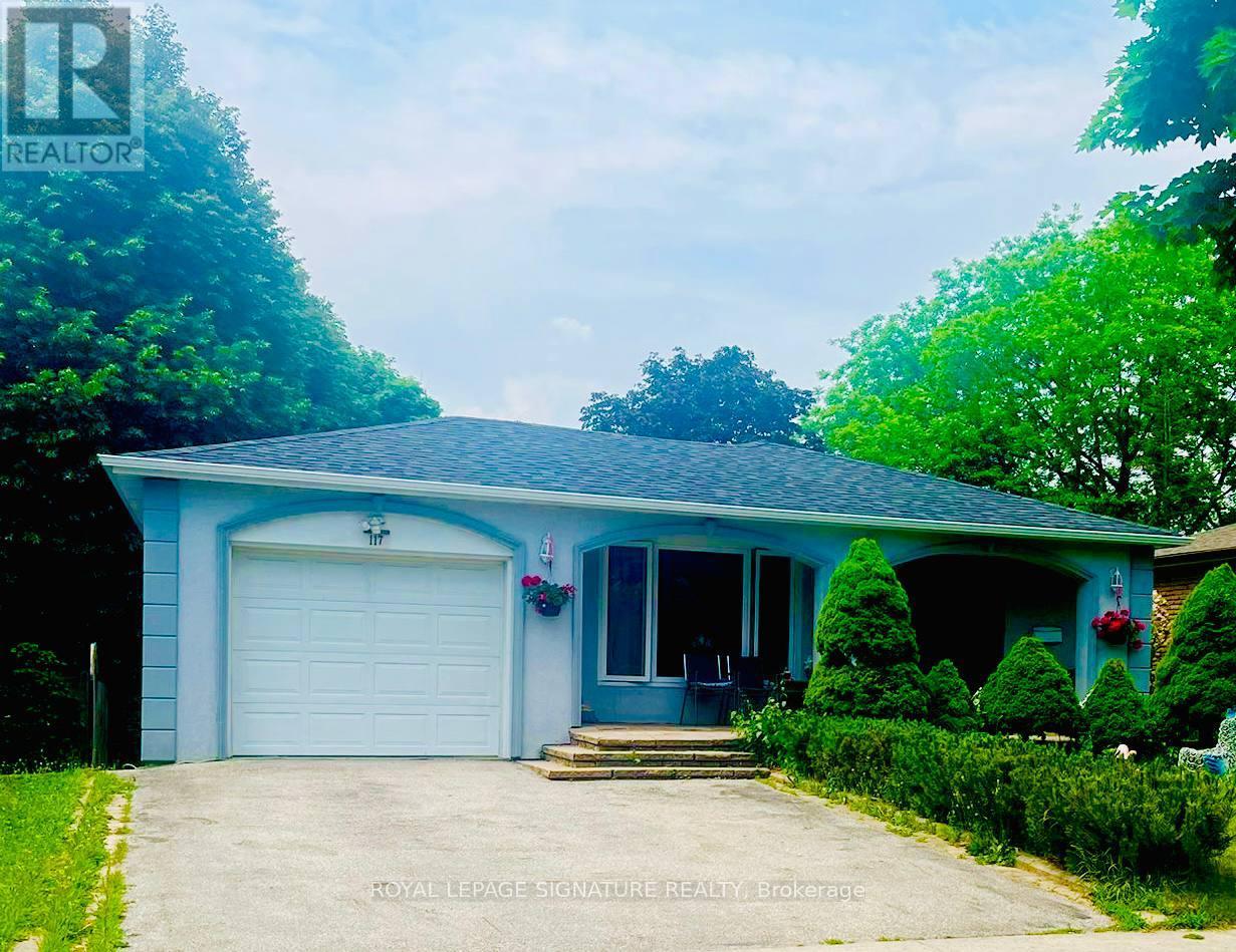 117 Romfield Circuit Property Photo 2