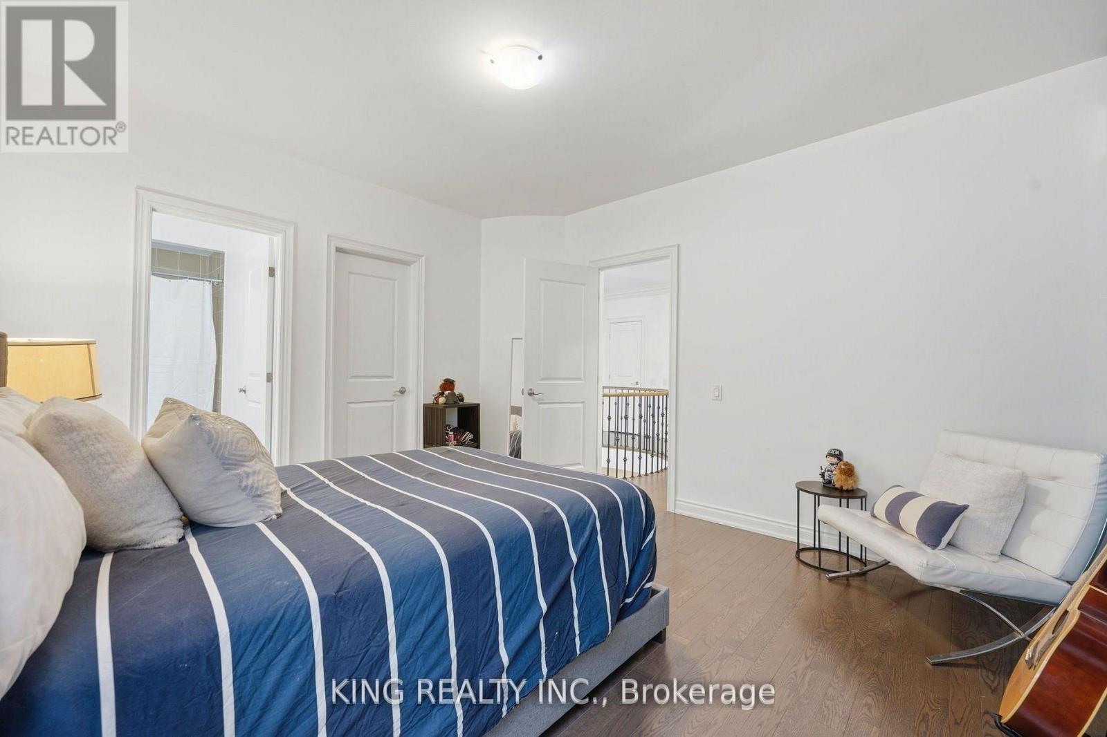 76 Chesney Crescent Property Photo 32