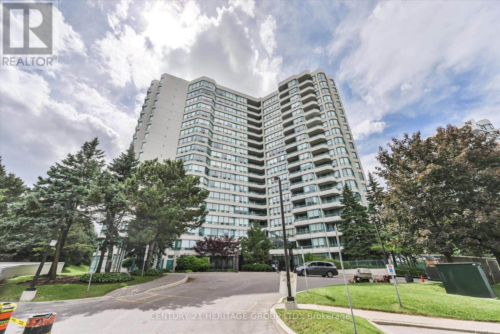 410 - 7250 YONGE STREET Property Photo 1