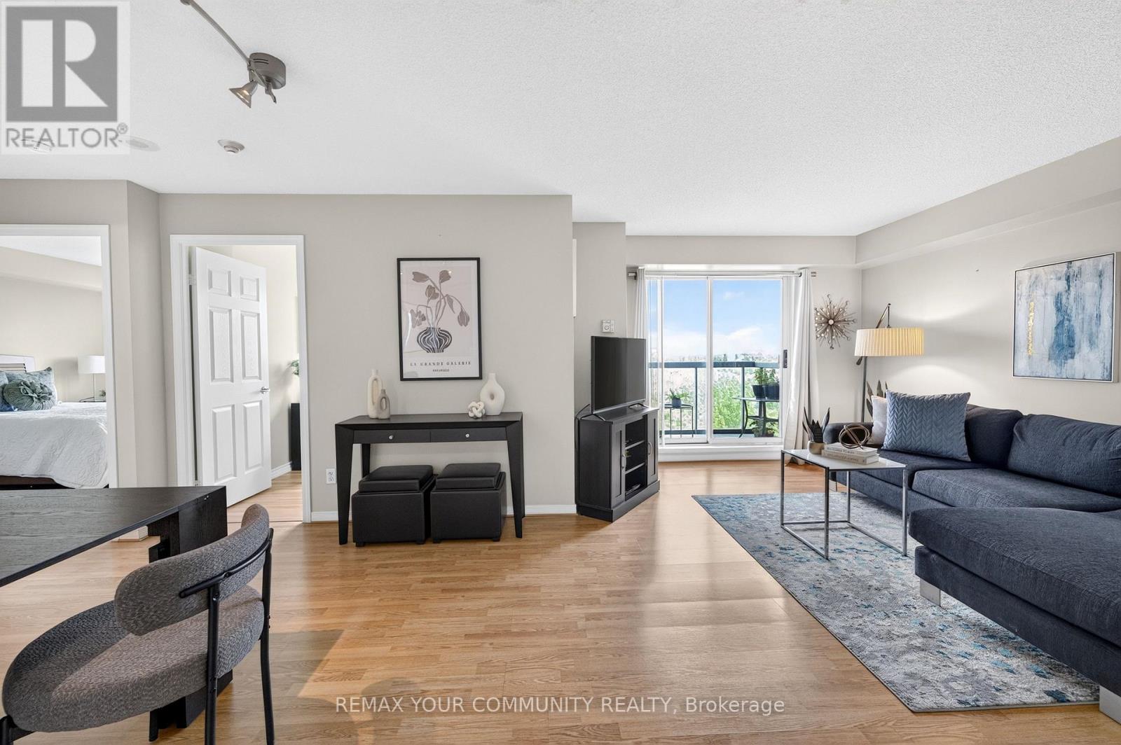 721 - 3 ELLESMERE STREET