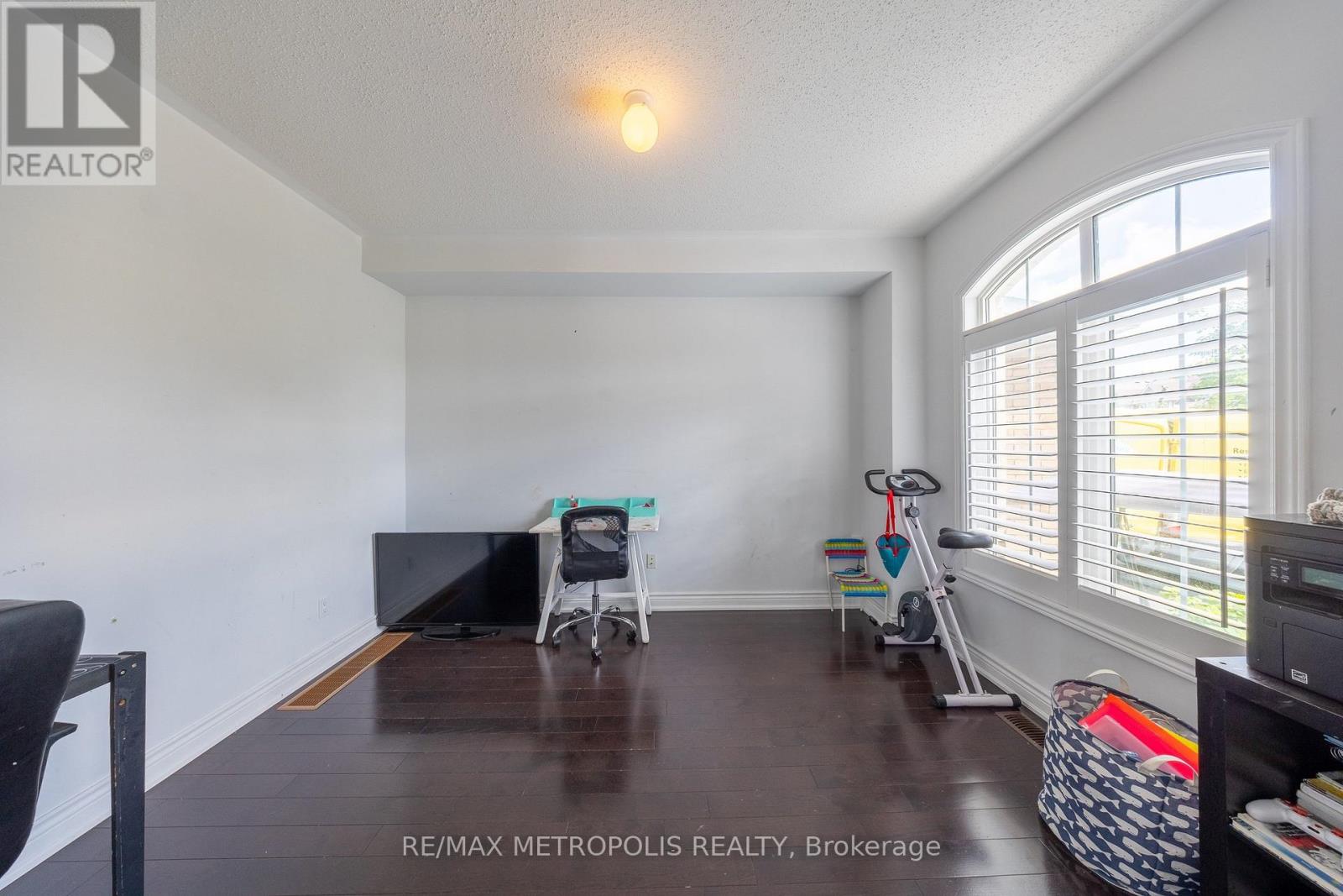 36 Michaelis Street Property Photo 3
