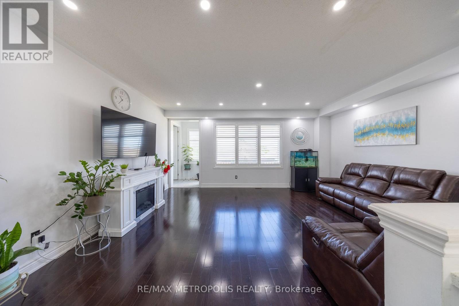 36 Michaelis Street Property Photo 15