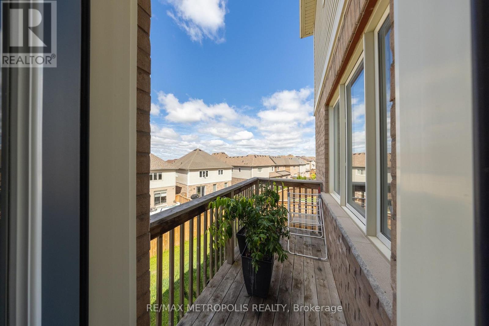 36 Michaelis Street Property Photo 21