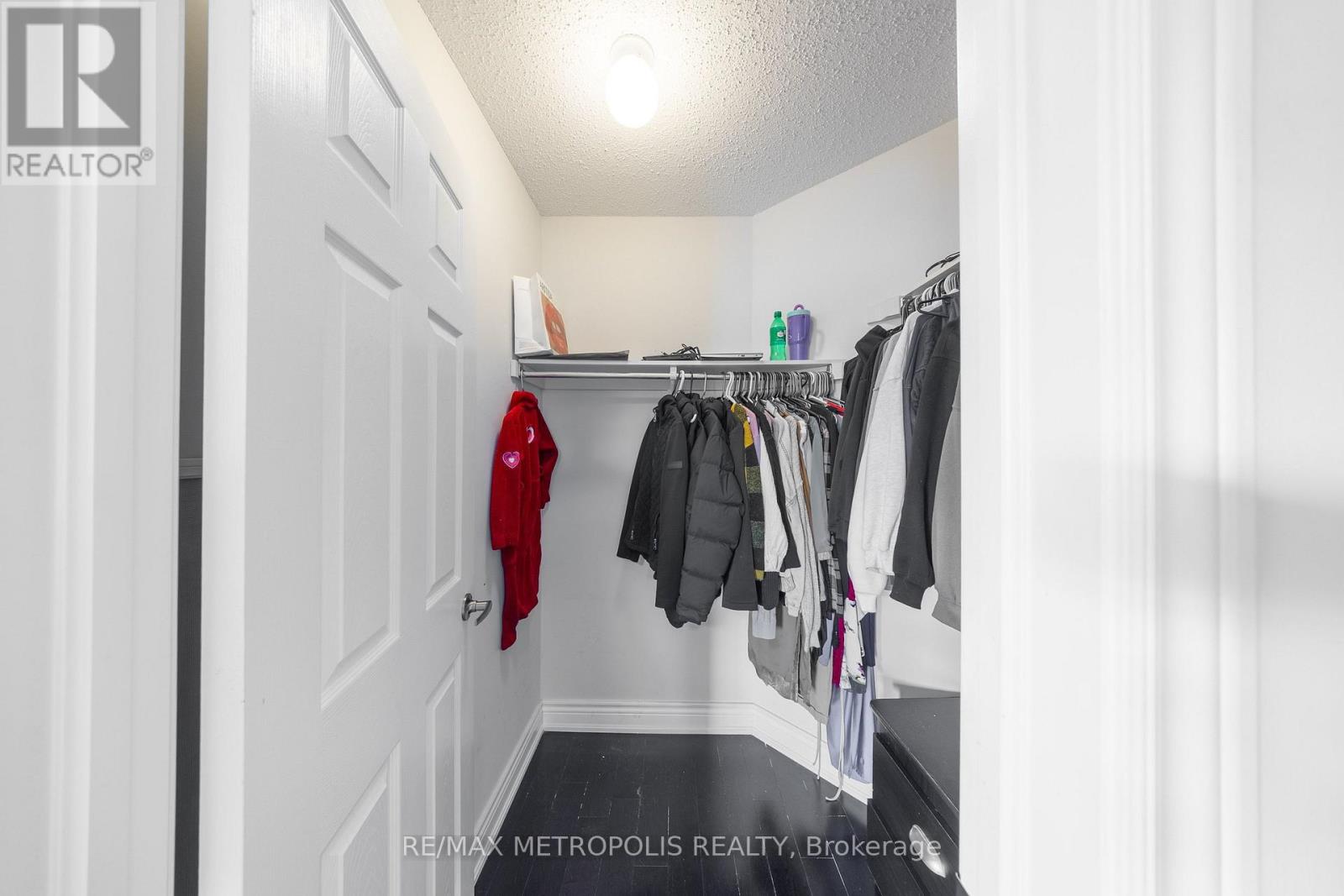 36 Michaelis Street Property Photo 29