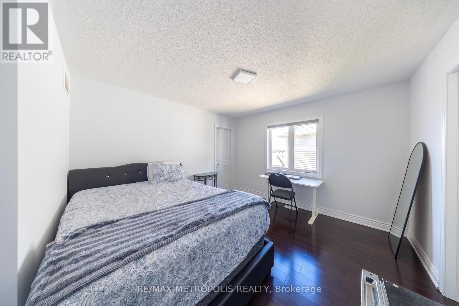 36 Michaelis Street Property Photo 30
