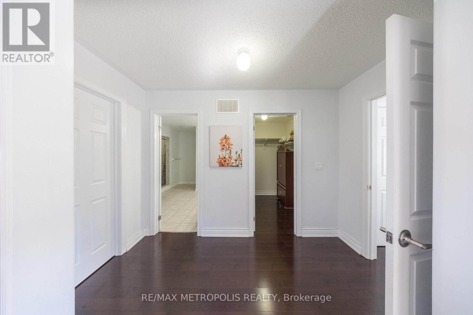 36 Michaelis Street Property Photo 44