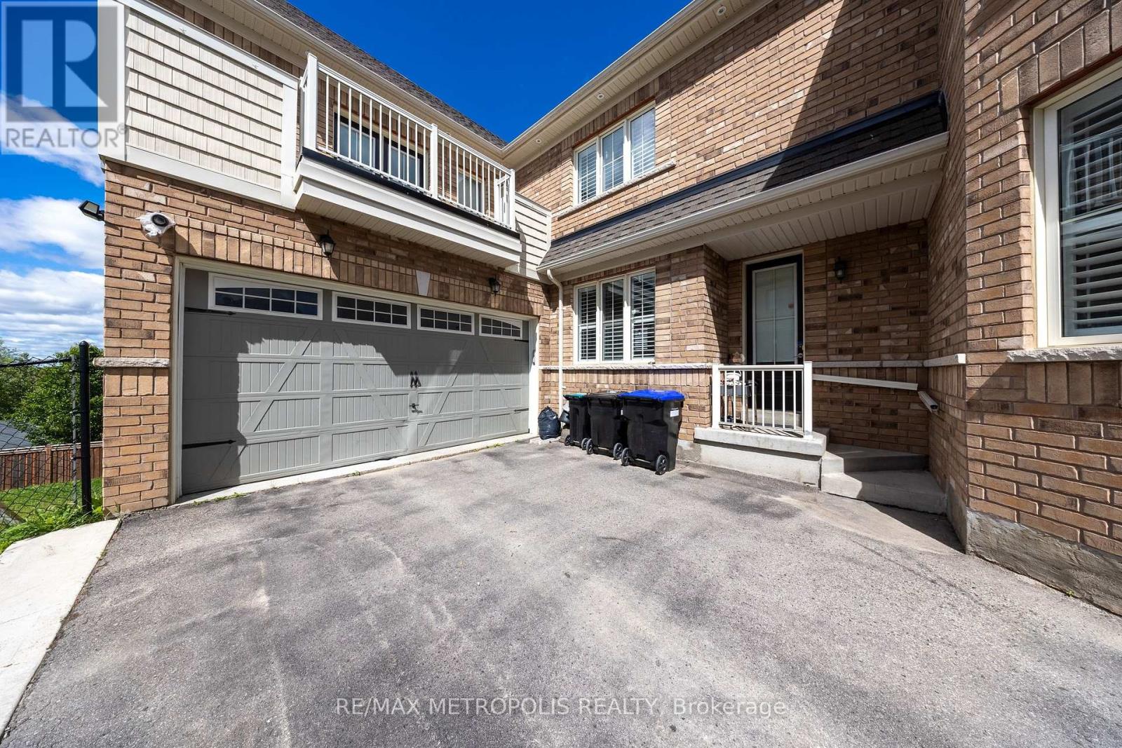 36 Michaelis Street Property Photo 47