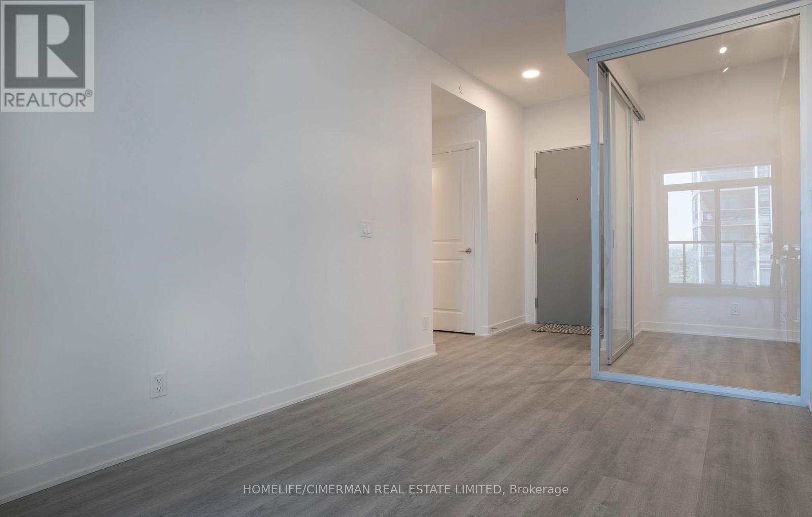 Suite A - 2008 - 30 Upper Mall Way Property Photo 13