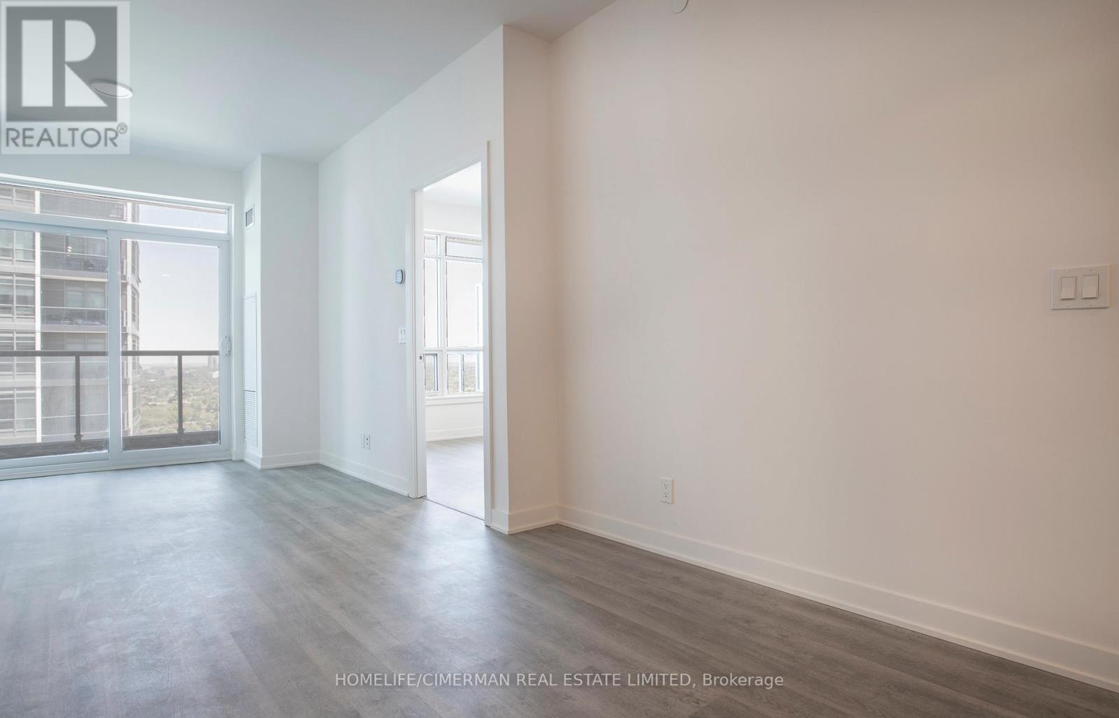 Suite A - 2008 - 30 Upper Mall Way Property Photo 15