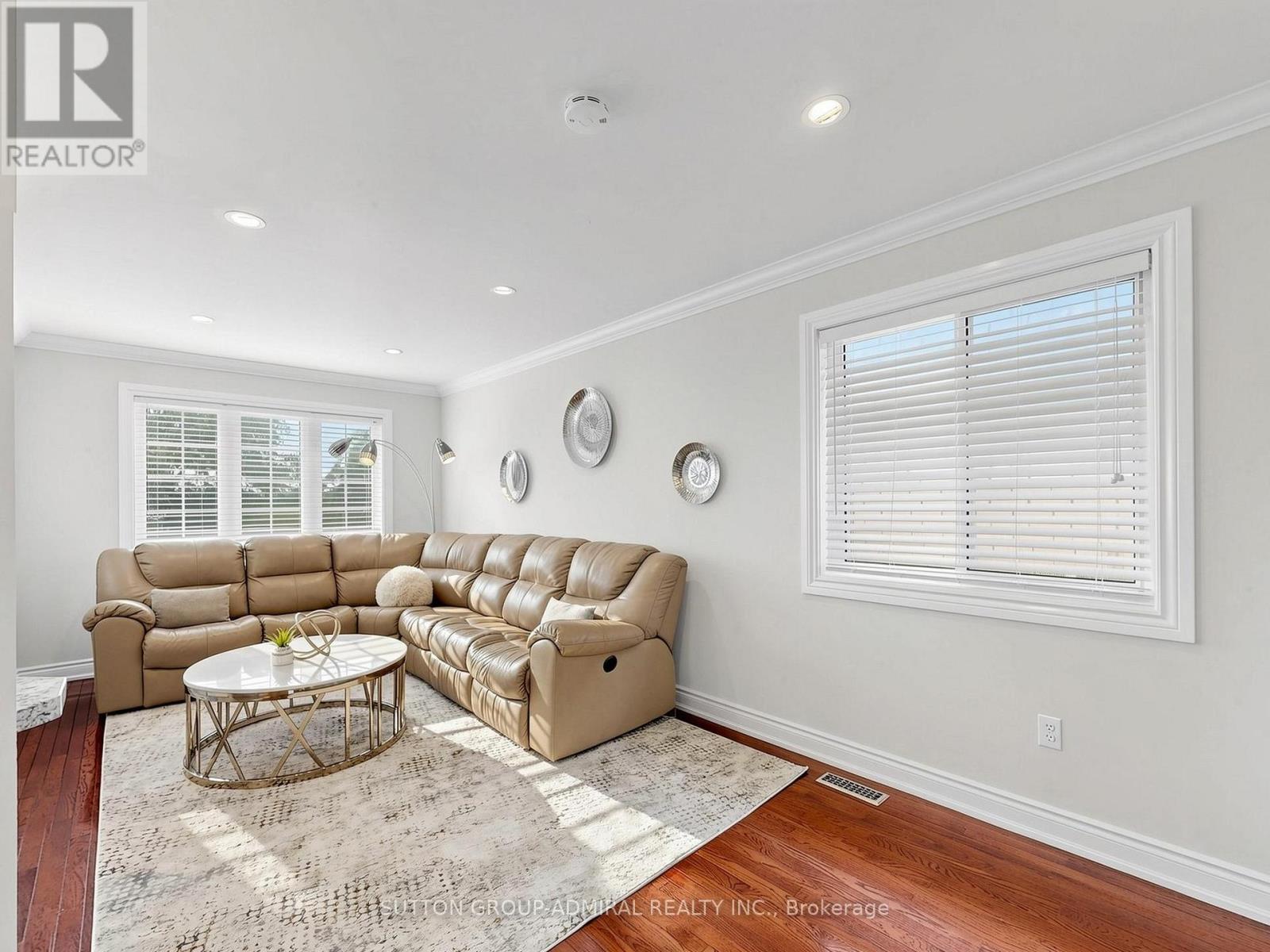 32 Beaverbrook Crescent Property Photo 9