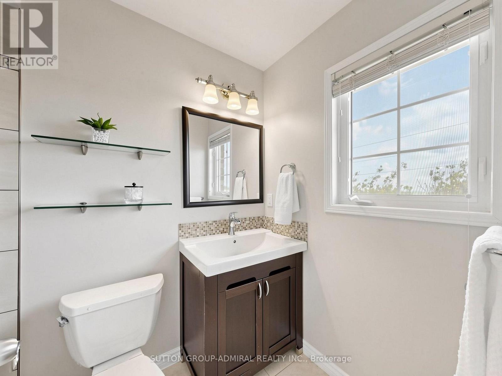 32 Beaverbrook Crescent Property Photo 28