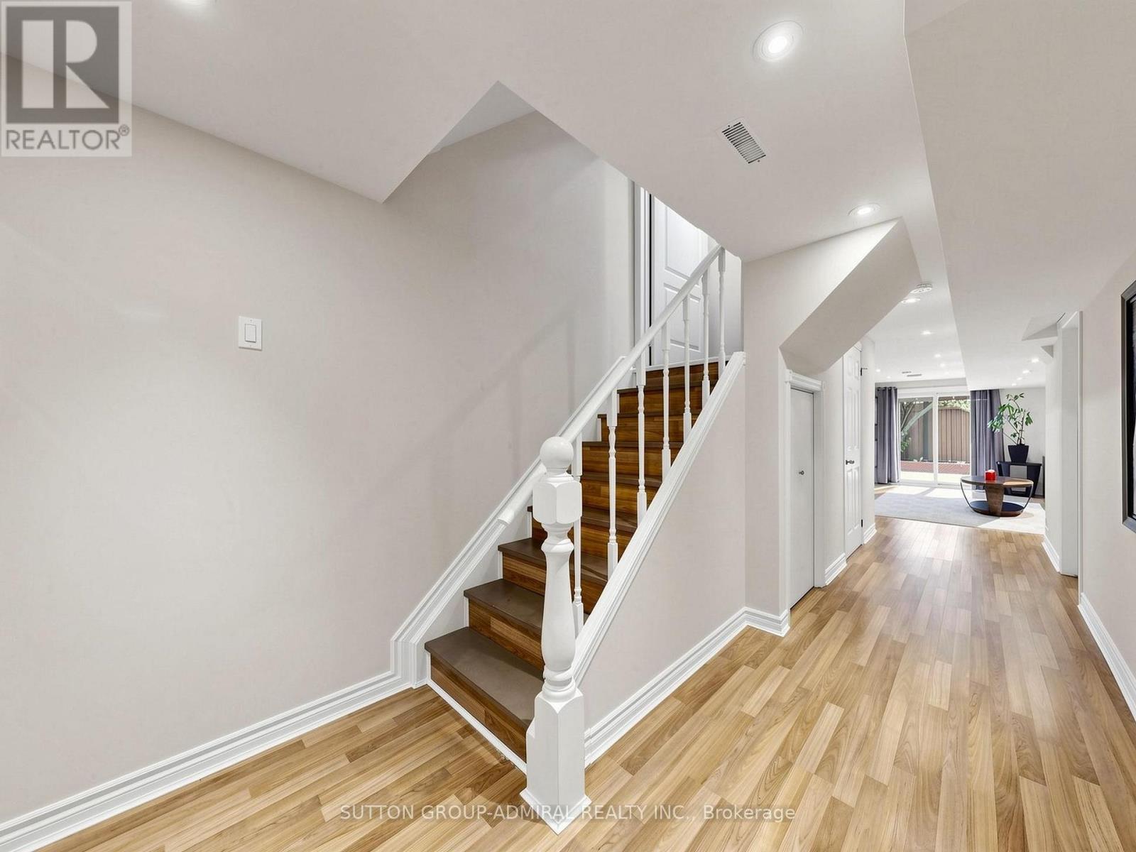 32 Beaverbrook Crescent Property Photo 35