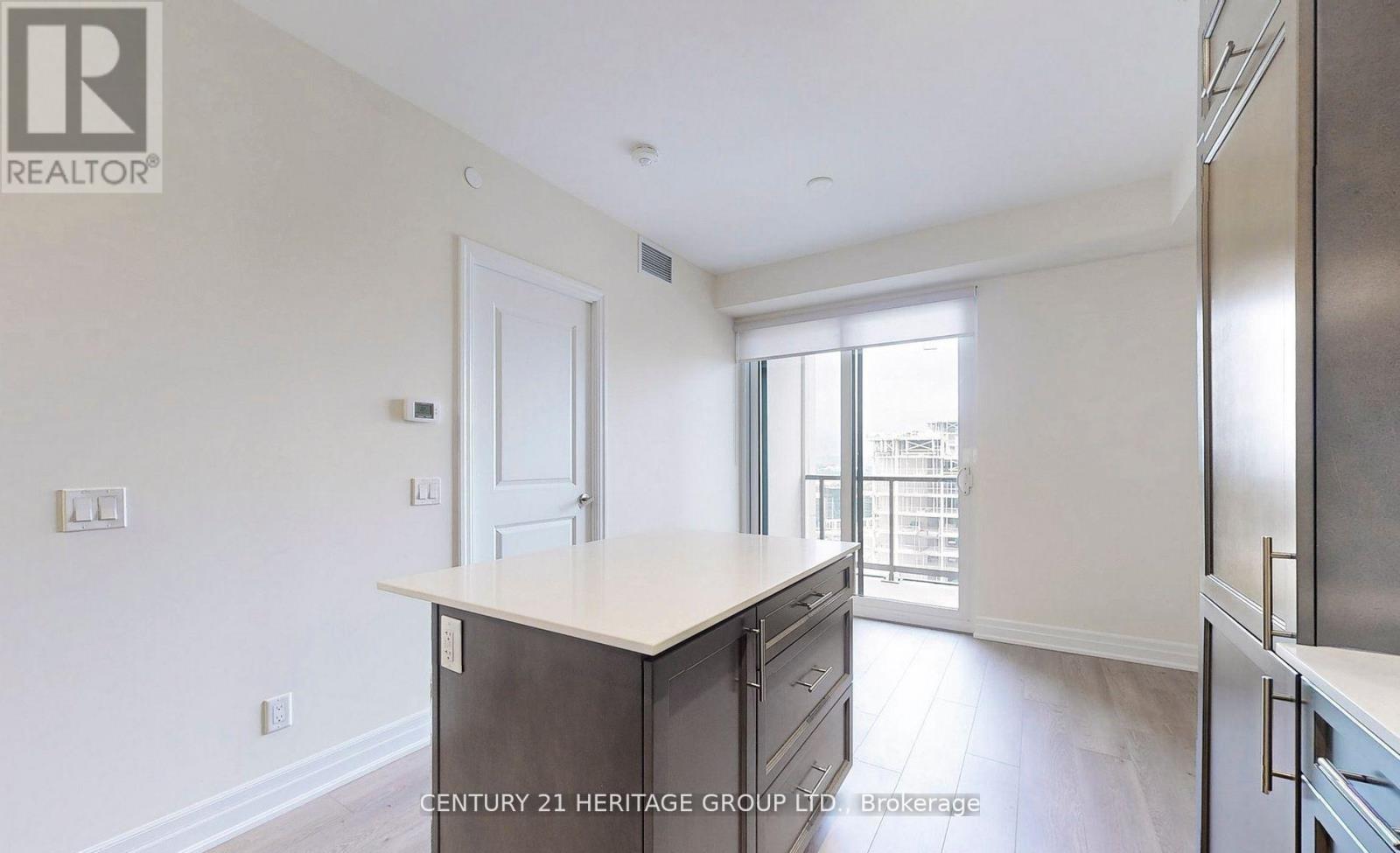 1512 - 9085 Jane Street Property Photo 10