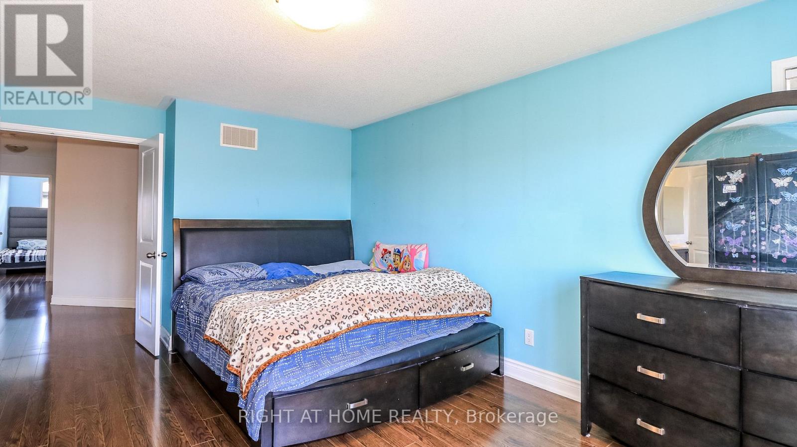 8 Cherry Lane Property Photo 14