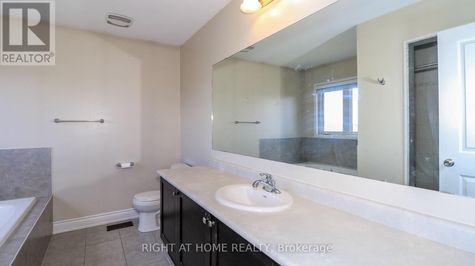 8 Cherry Lane Property Photo 17