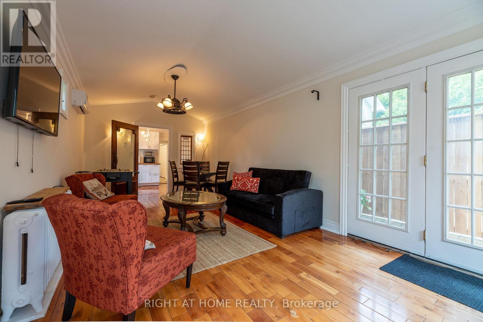 120 Wright Street Property Photo 8