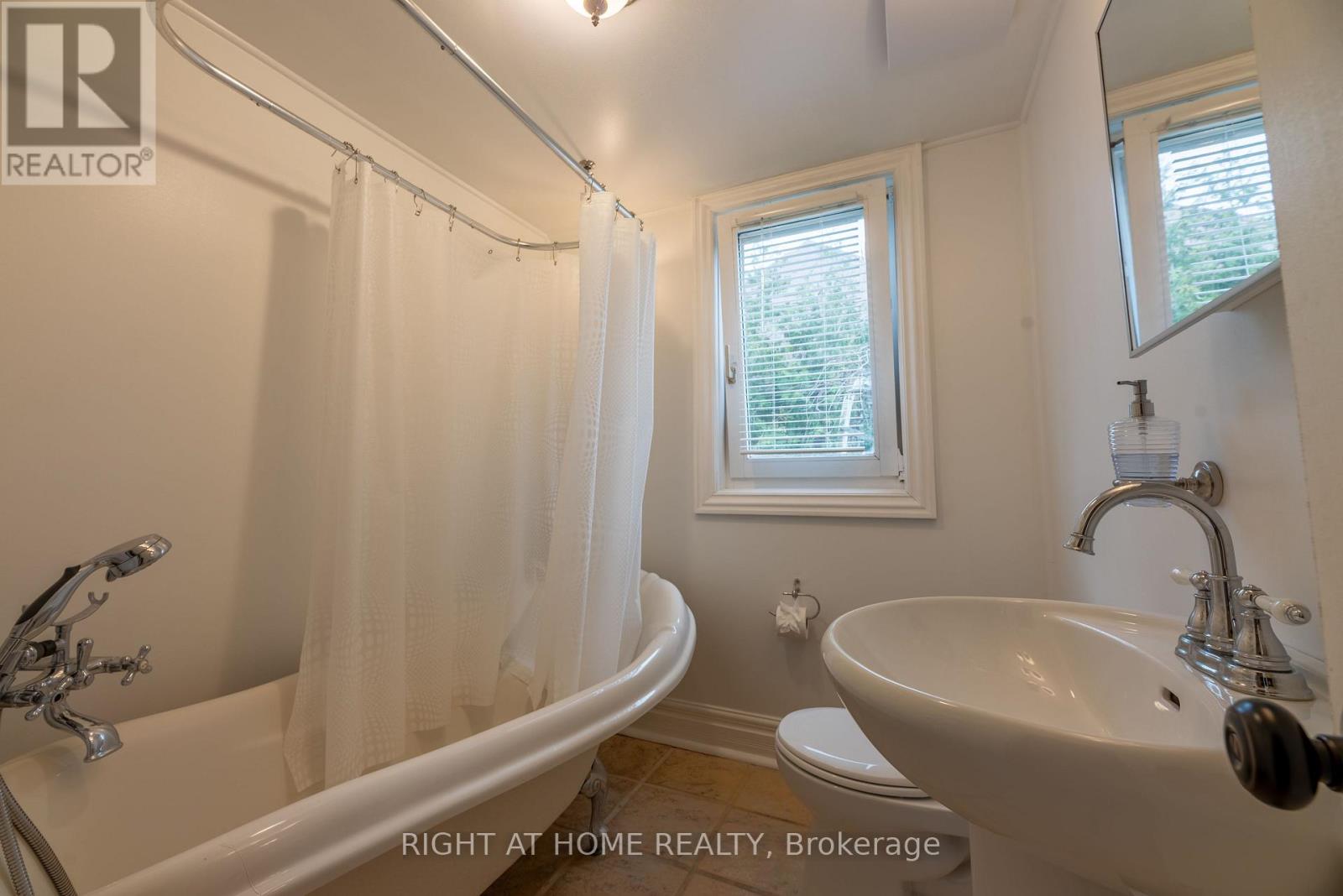 120 Wright Street Property Photo 12