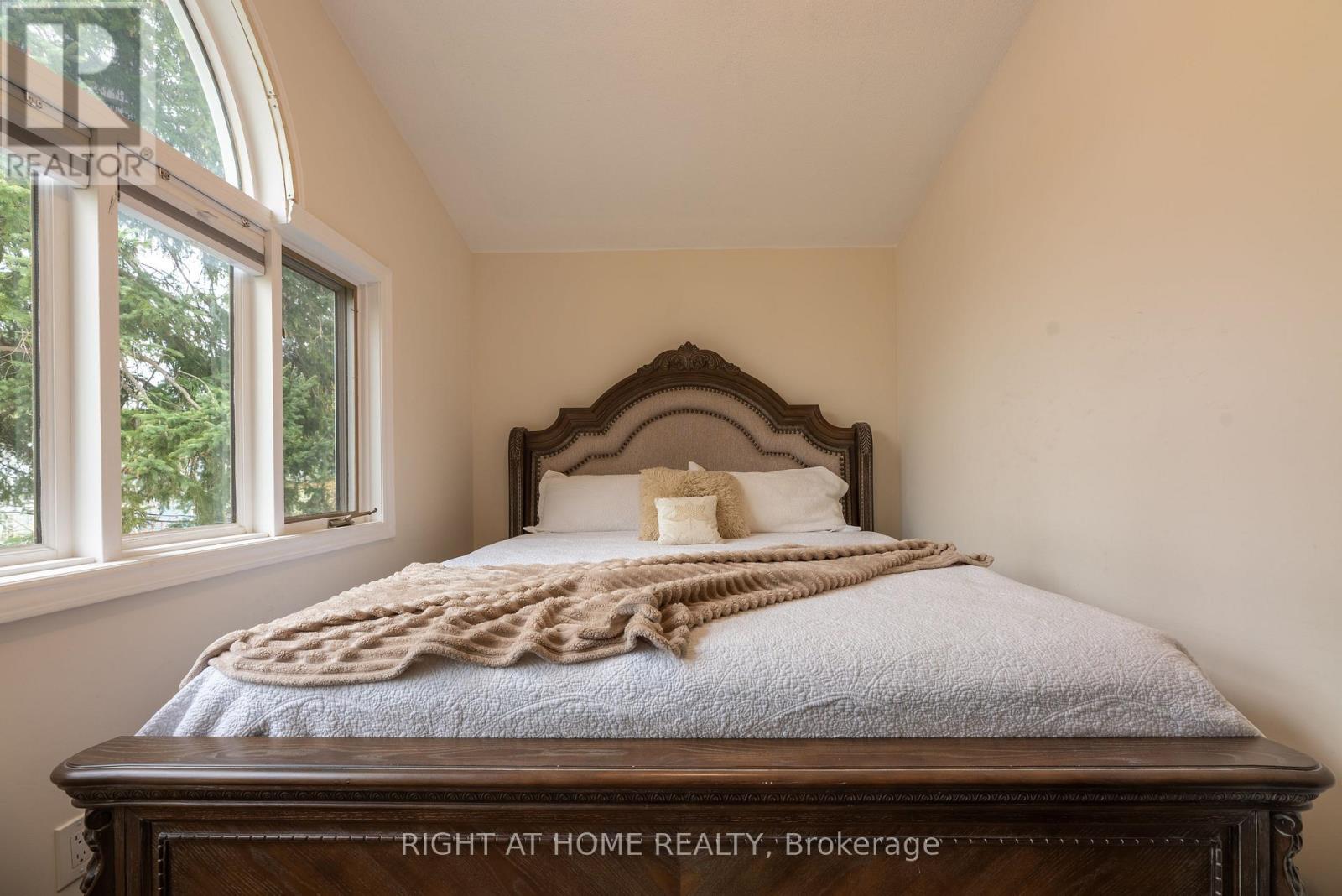 120 Wright Street Property Photo 32
