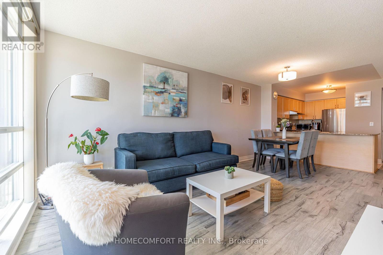 517 - 55 South Town Centre Boulevard Property Photo 19