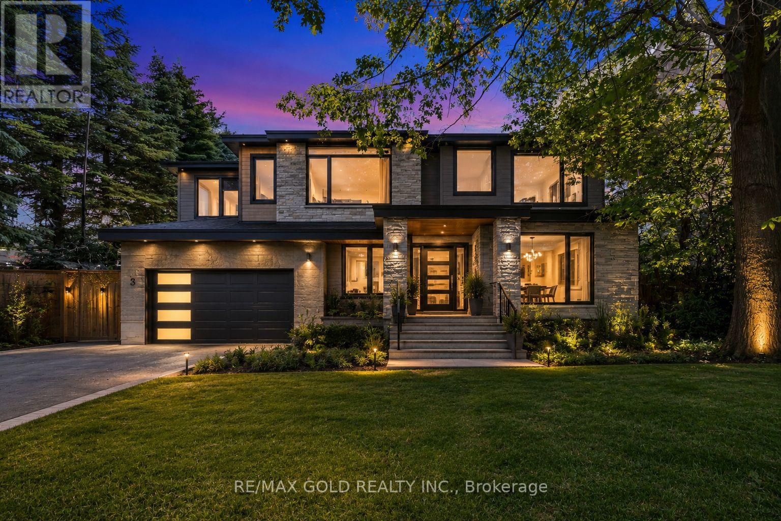 3 AUBREY AVENUE