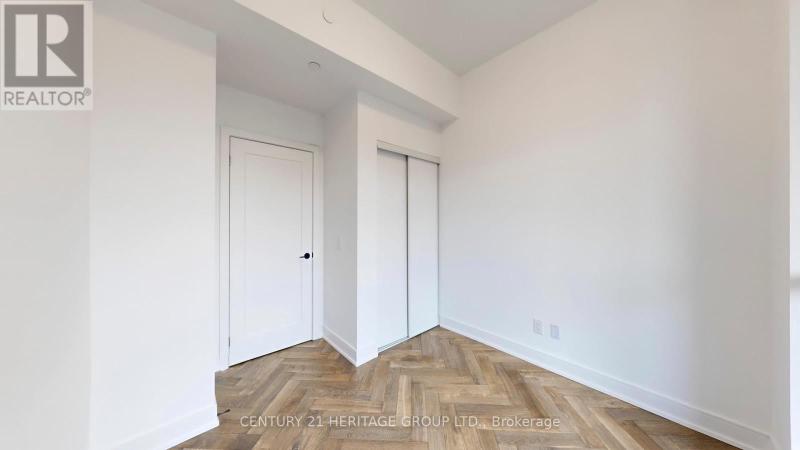 103 (l/w) - 8888 Yonge Street Property Photo 17
