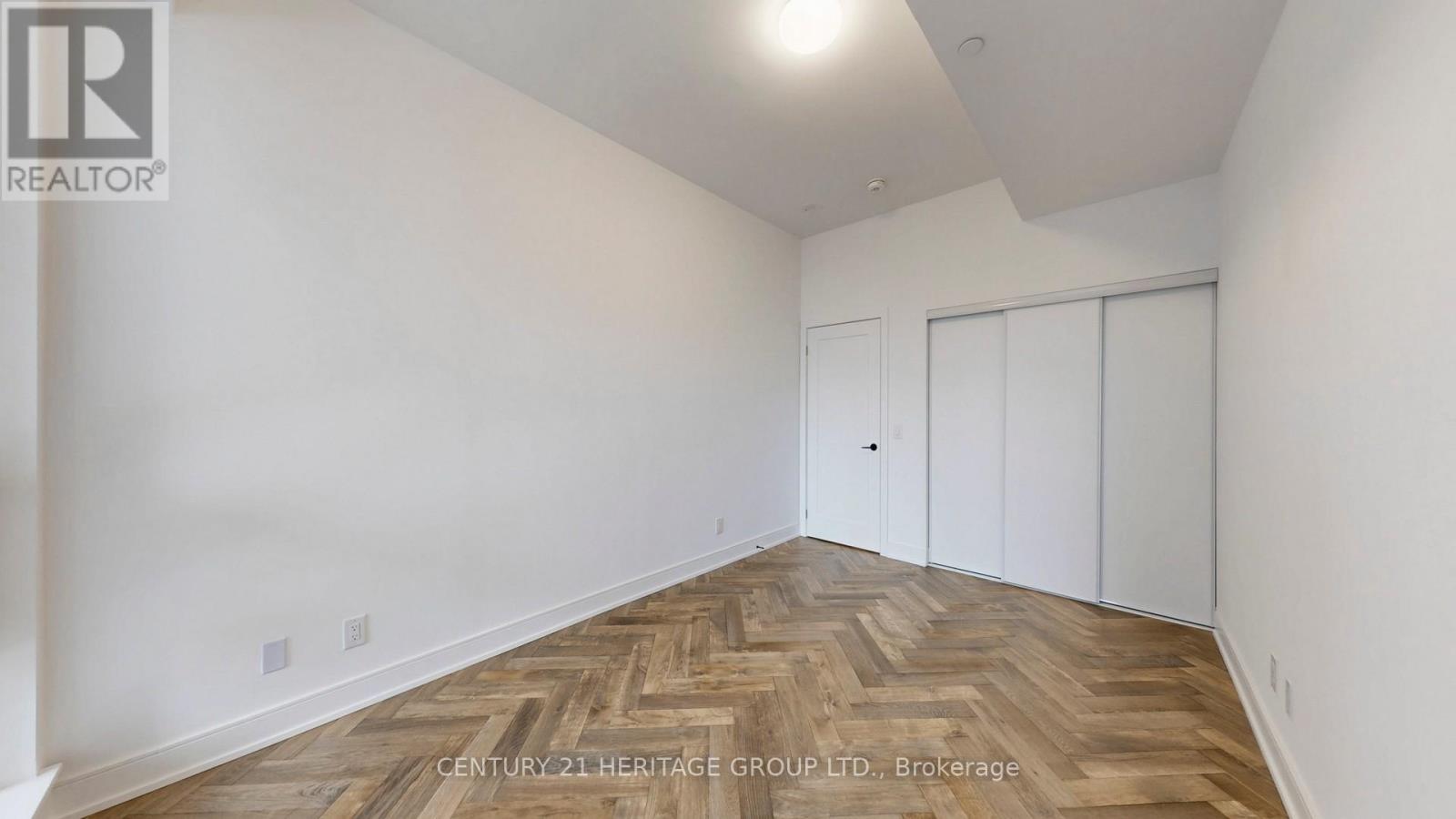 103 (l/w) - 8888 Yonge Street Property Photo 22
