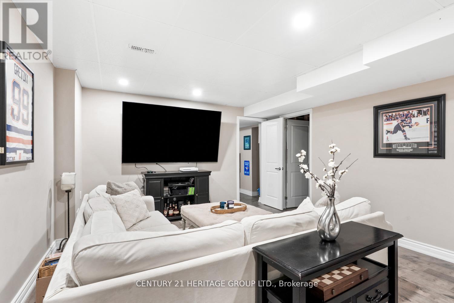67 Alex Campbell Crescent Property Photo 39