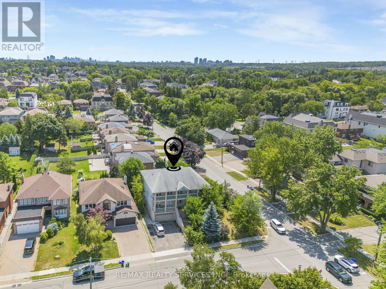 135 Spruce Avenue Property Photo 1