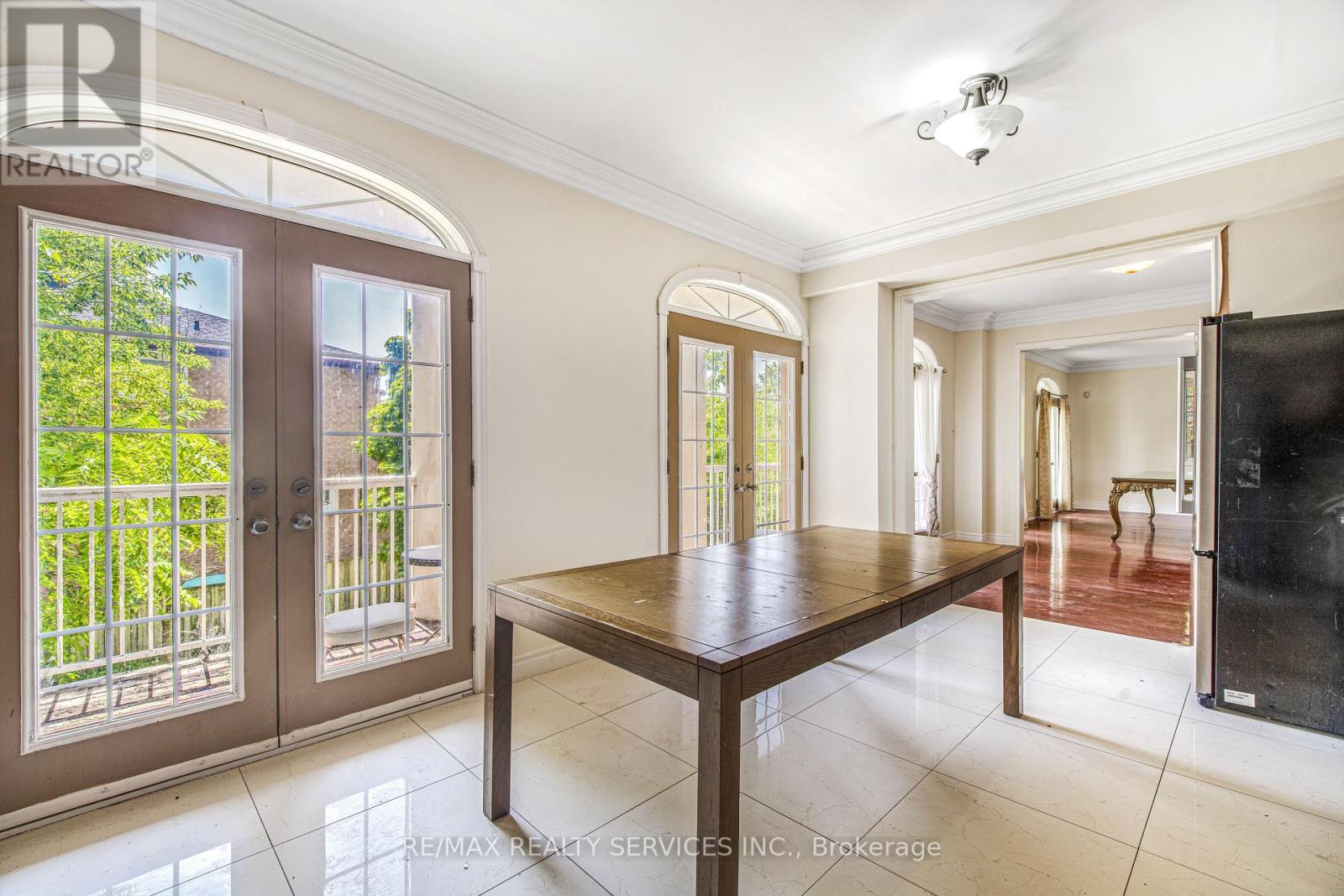 135 Spruce Avenue Property Photo 11