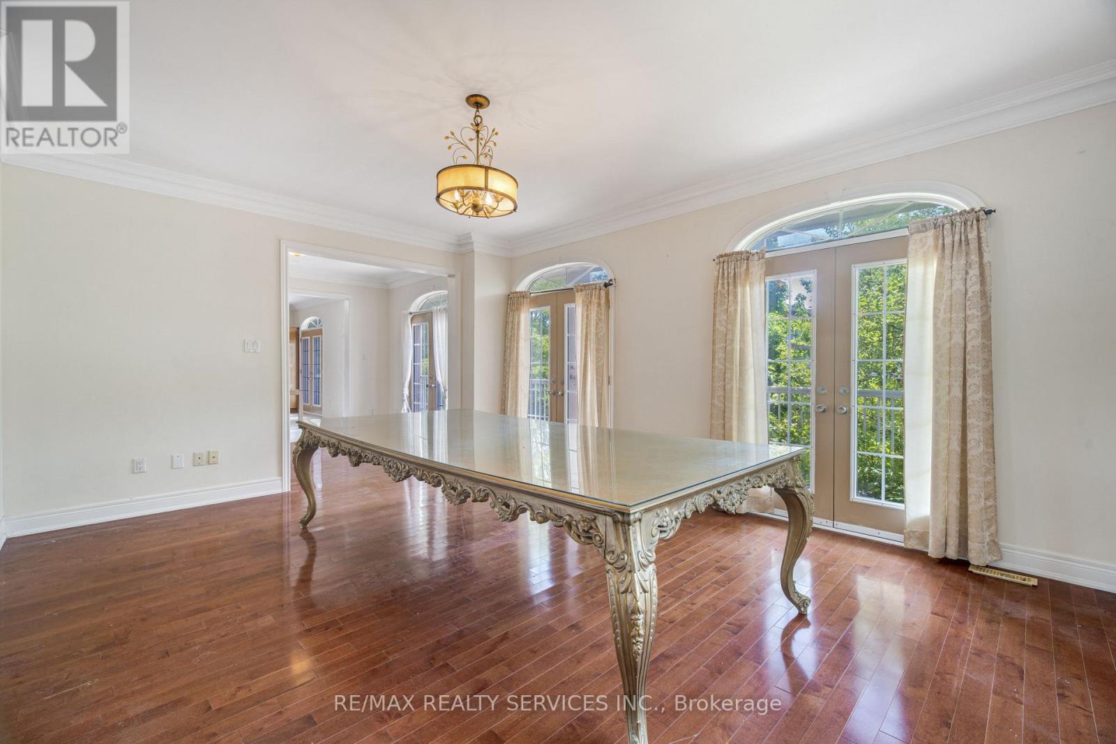 135 Spruce Avenue Property Photo 15