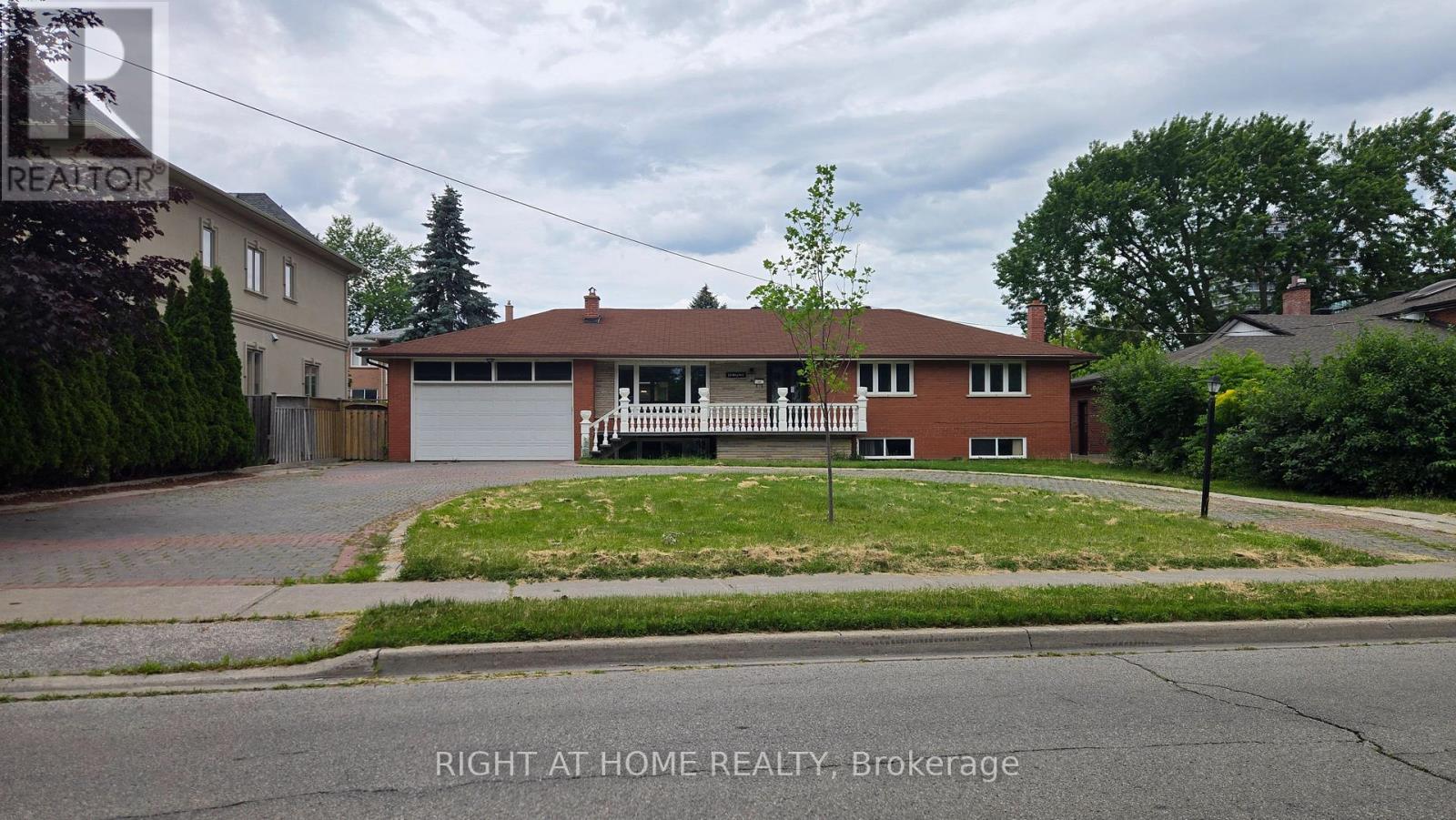 20 MAY AVENUE Property Photo 1