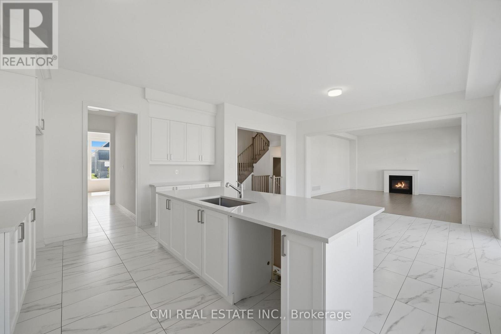 25 Bellflower Crescent Property Photo 14