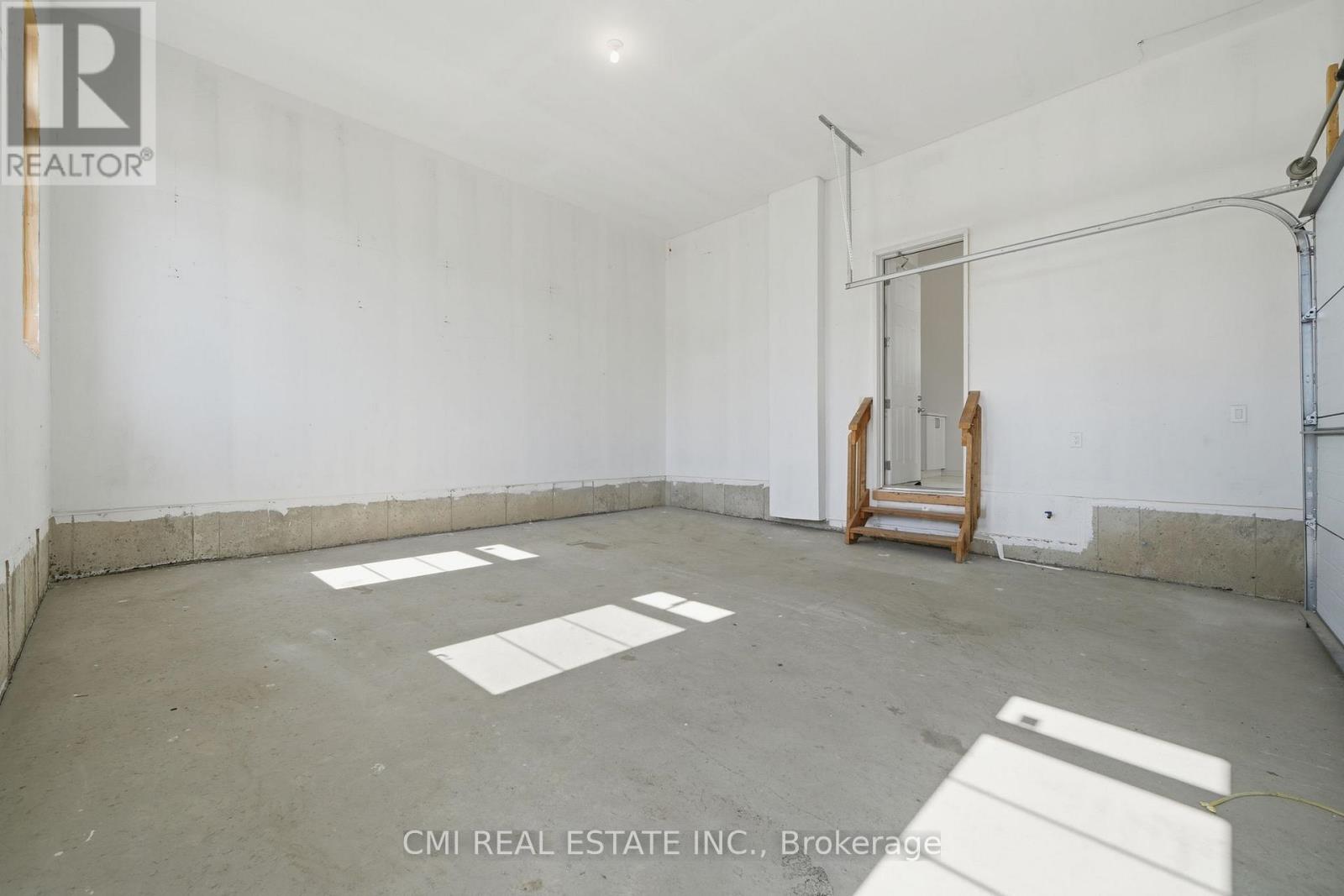 25 Bellflower Crescent Property Photo 39
