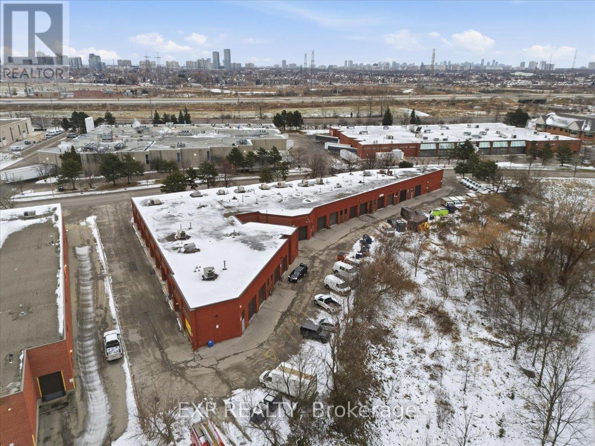 14 - 470 North Rivermede Road Property Photo 27
