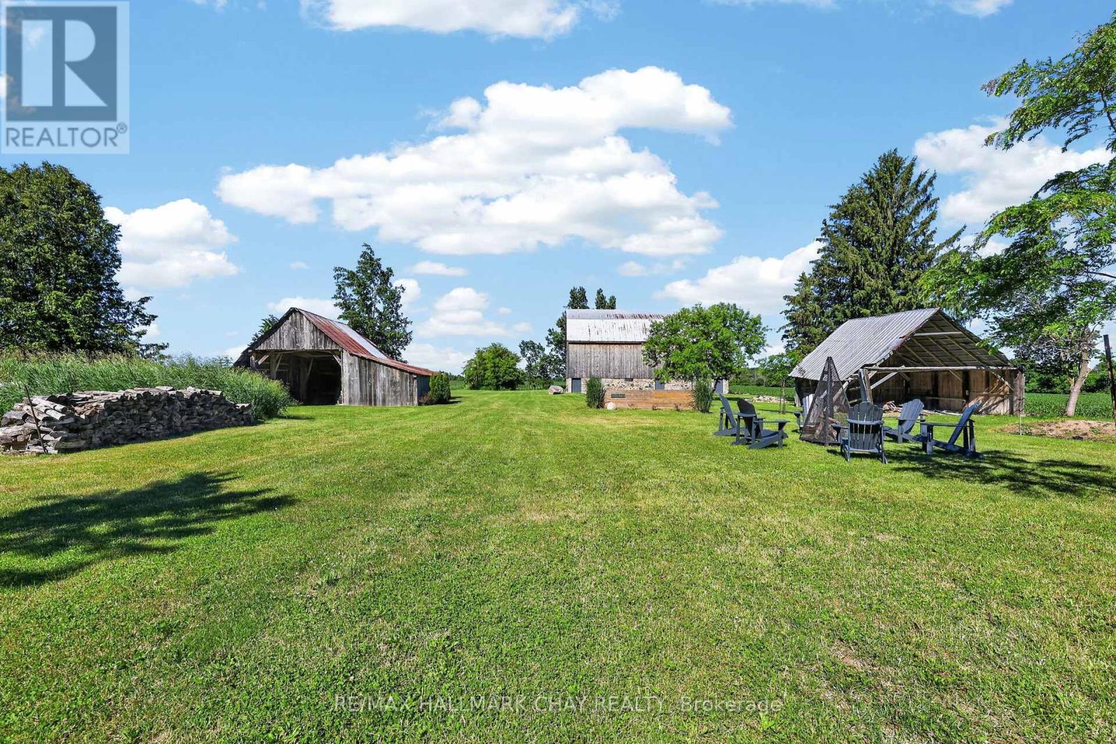 7874 10th Line Property Photo 34