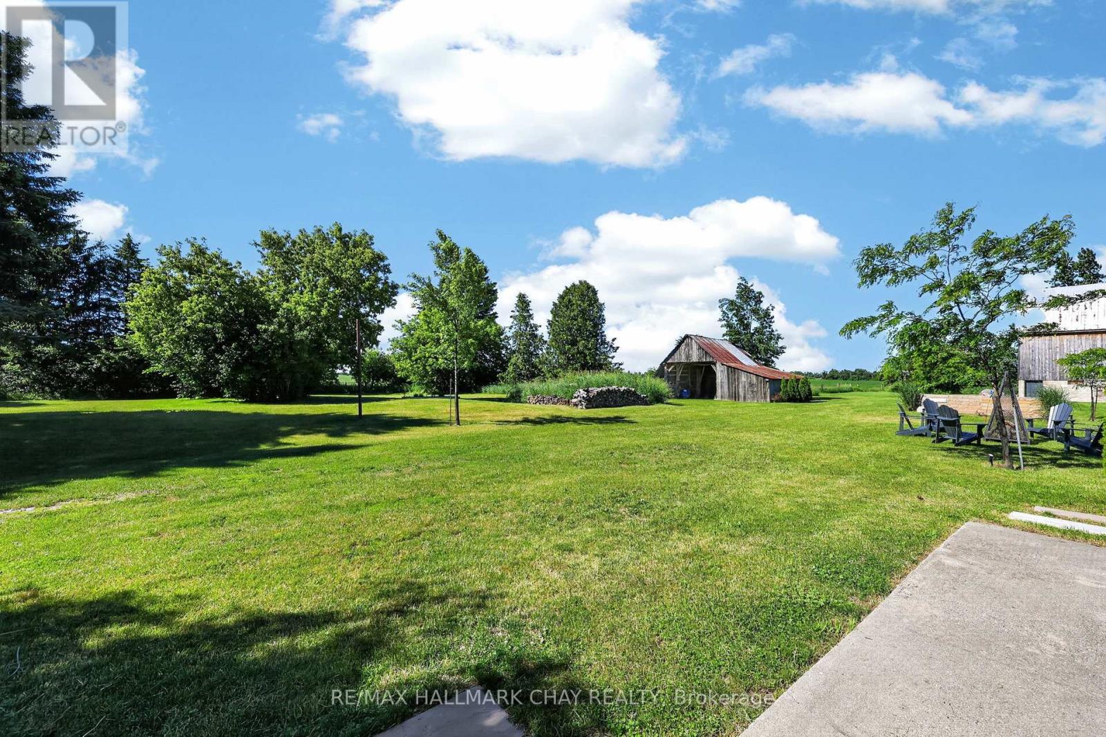 7874 10th Line Property Photo 36