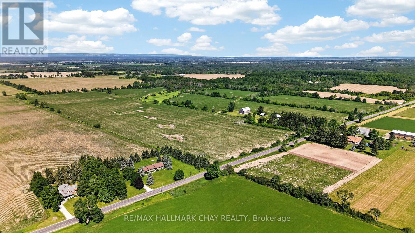 7874 10th Line Property Photo 40