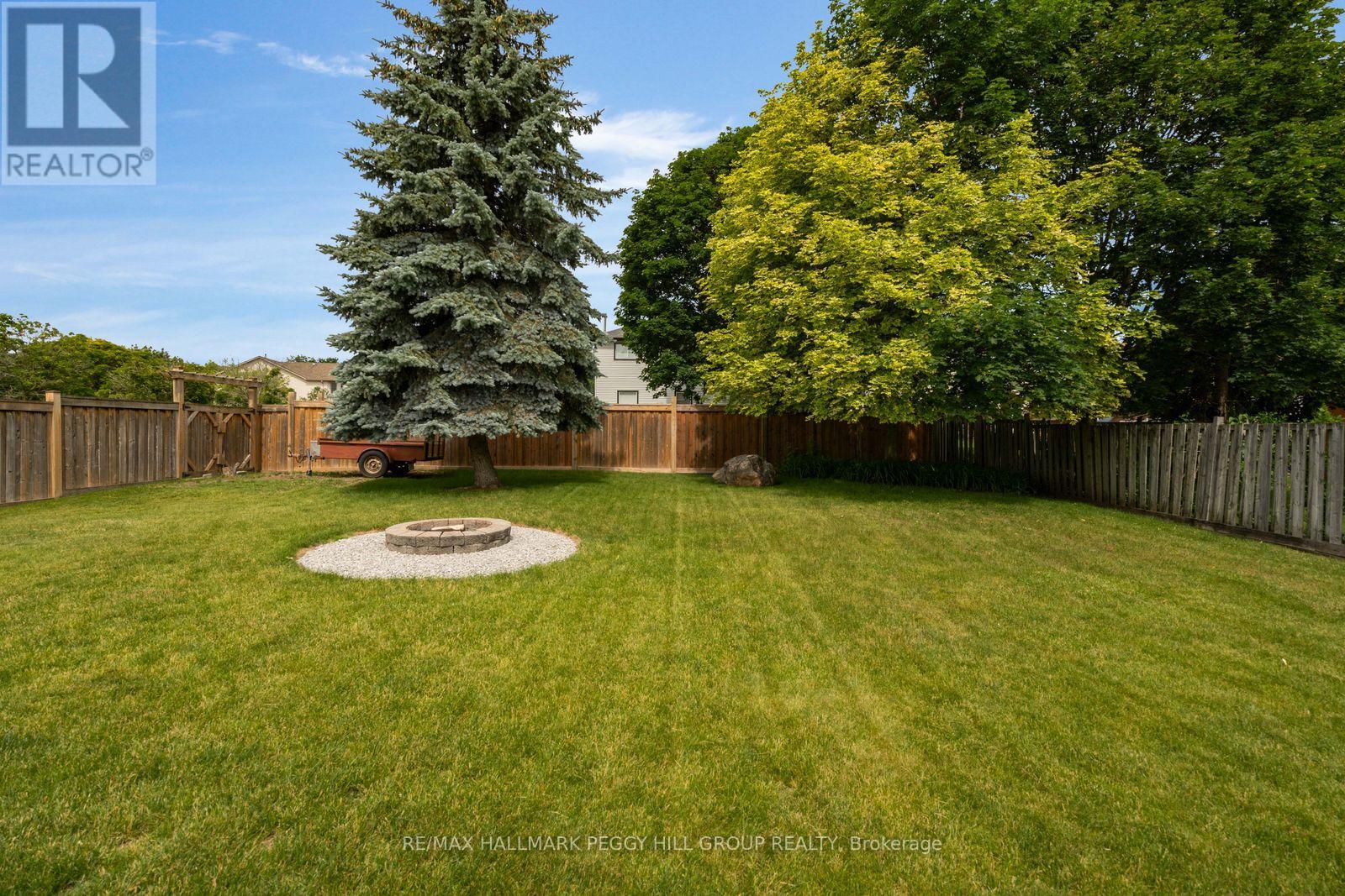990 Maclean Street Property Photo 19