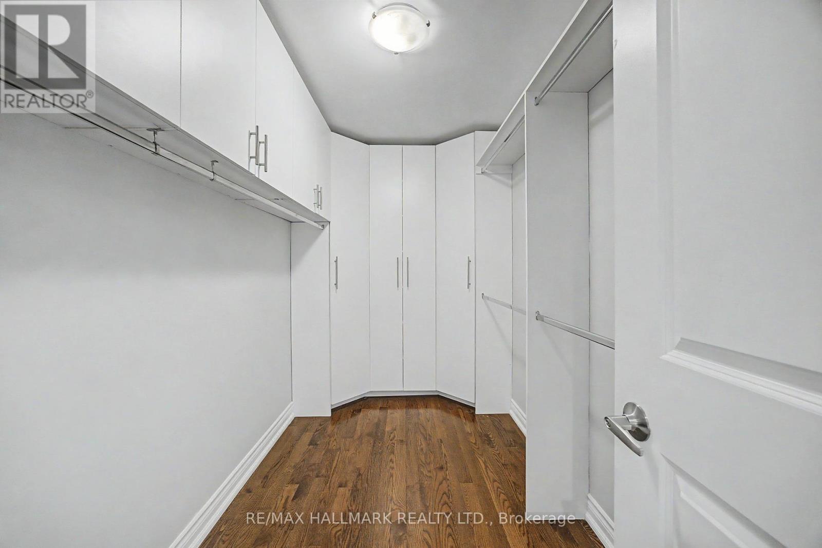 32 West Coast Trail Property Photo 16