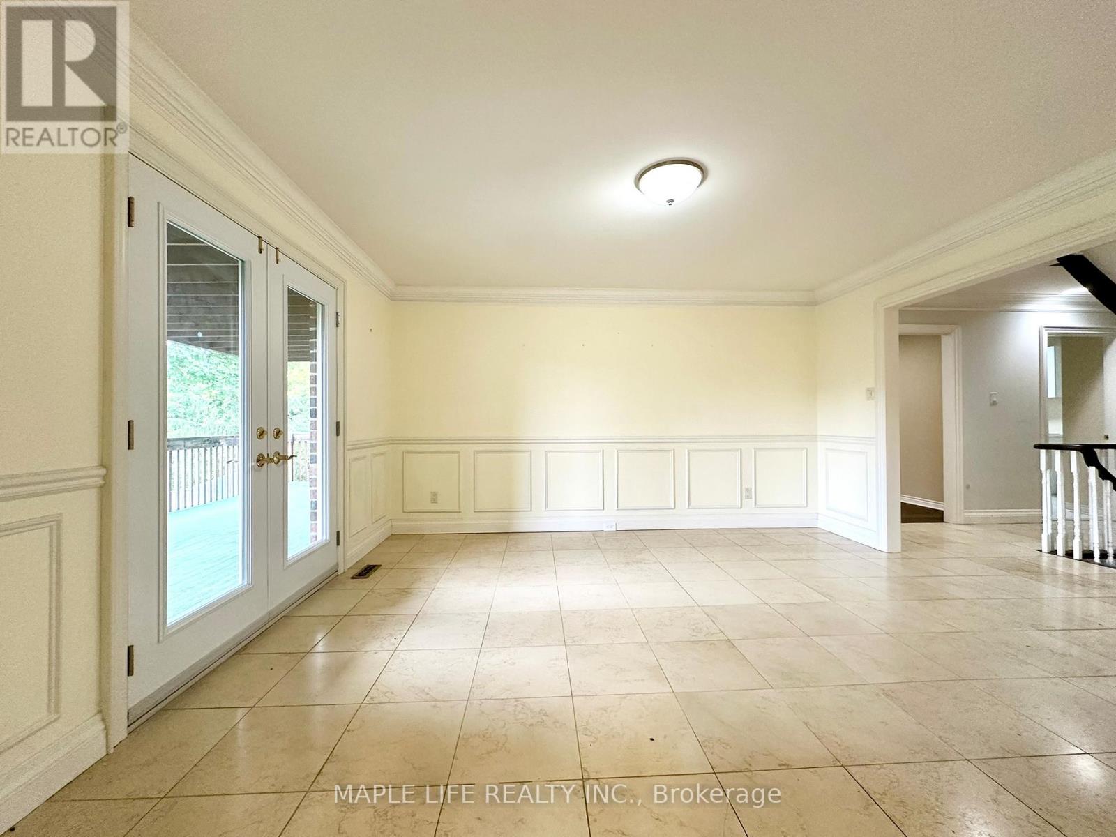 52 Prince Edward Boulevard Property Photo 11