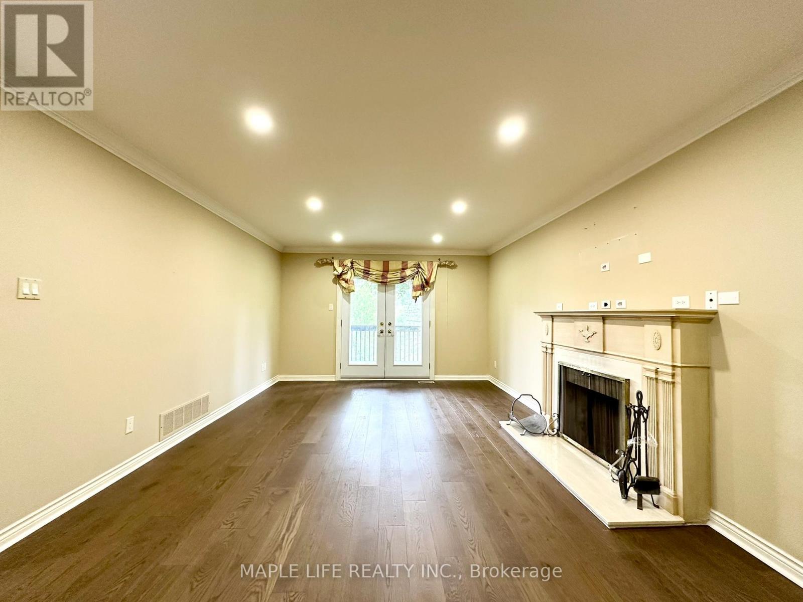 52 Prince Edward Boulevard Property Photo 14