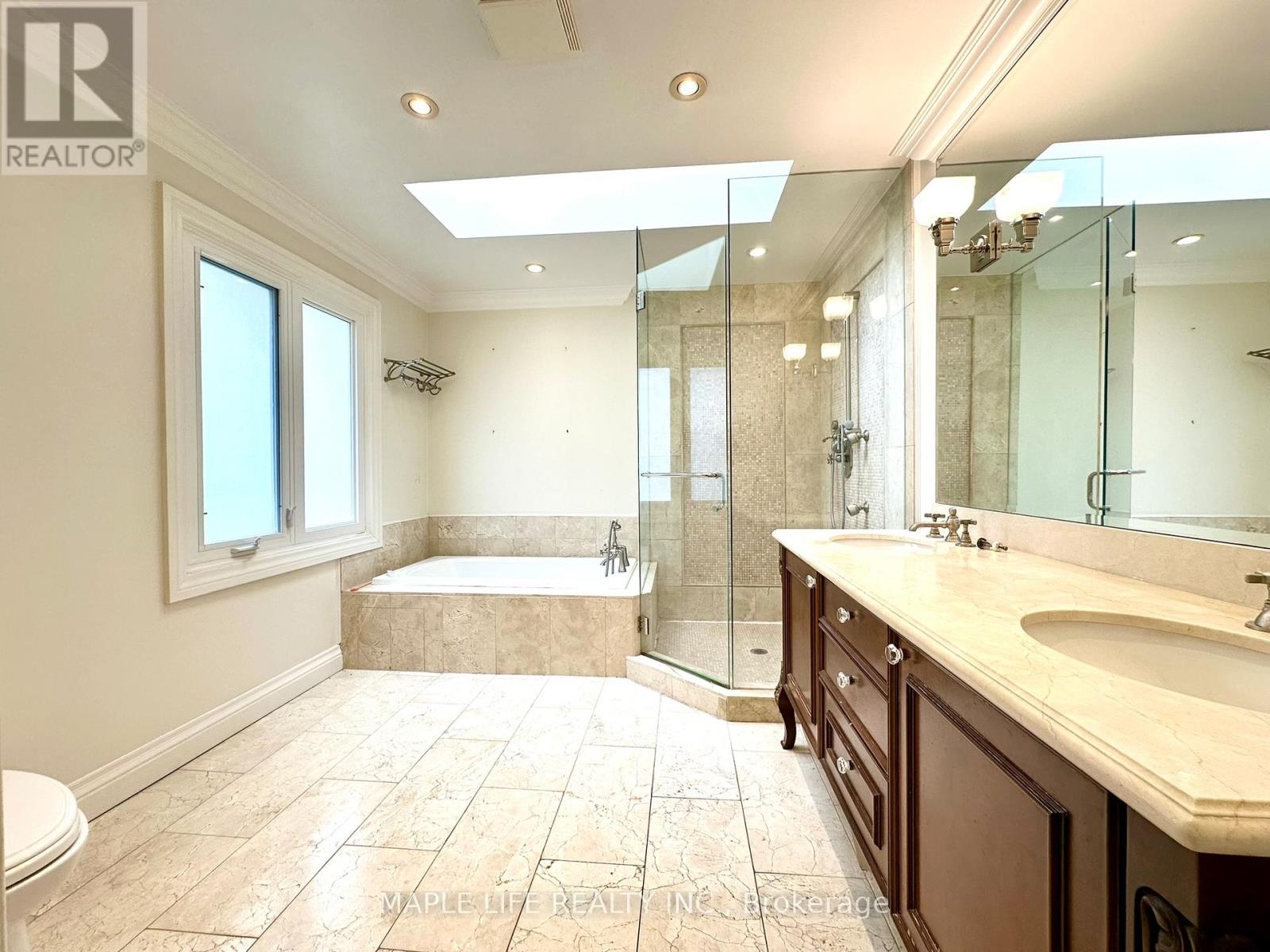 52 Prince Edward Boulevard Property Photo 23