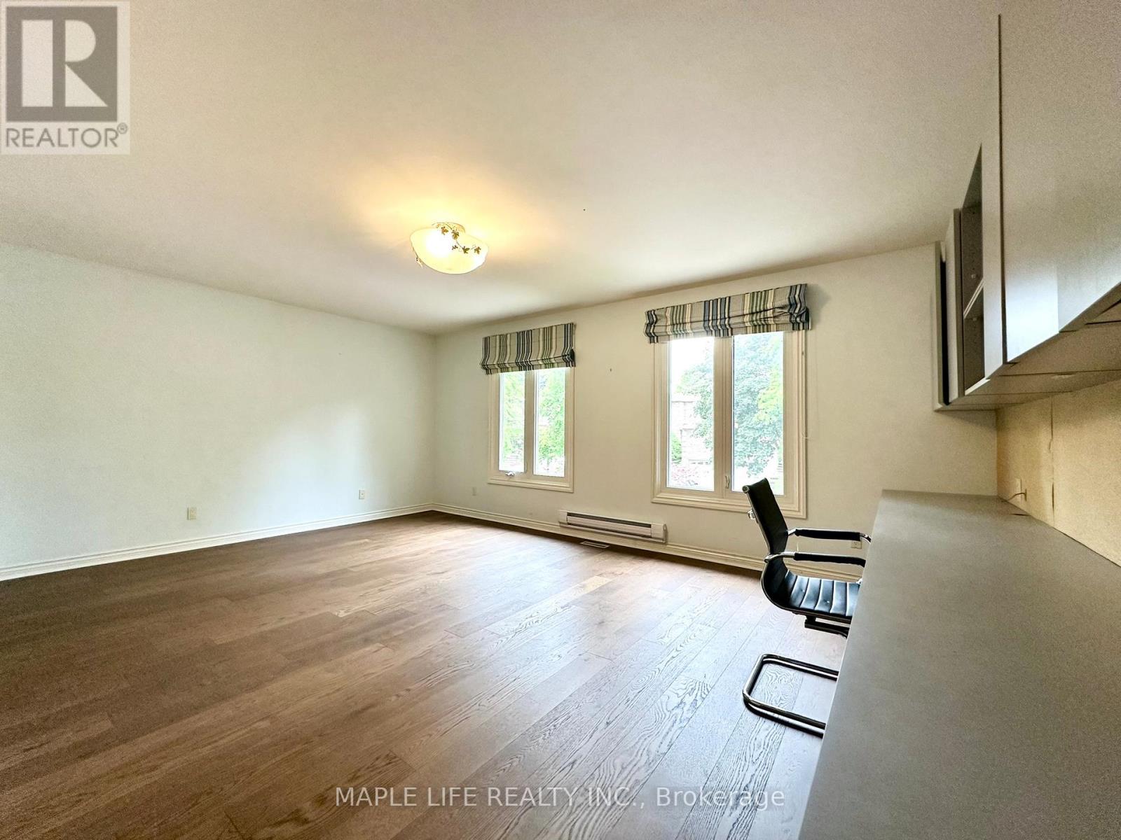 52 Prince Edward Boulevard Property Photo 32