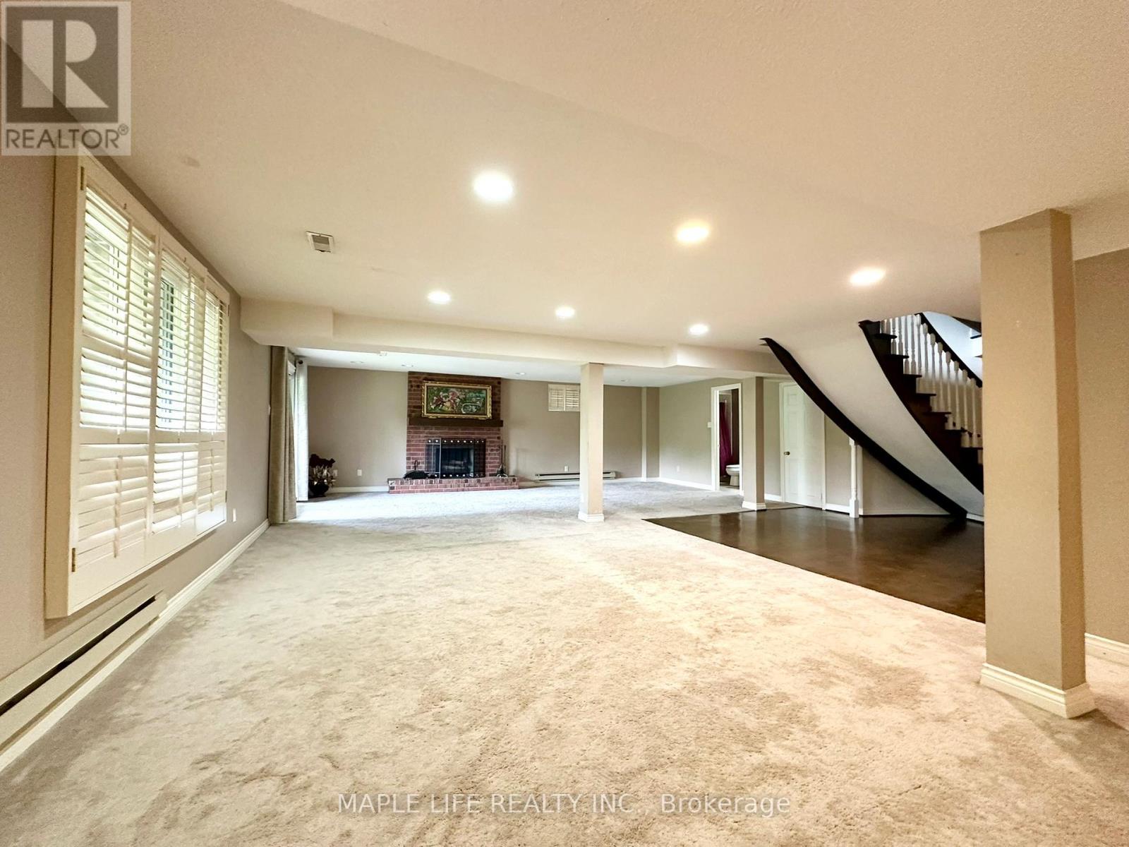 52 Prince Edward Boulevard Property Photo 39