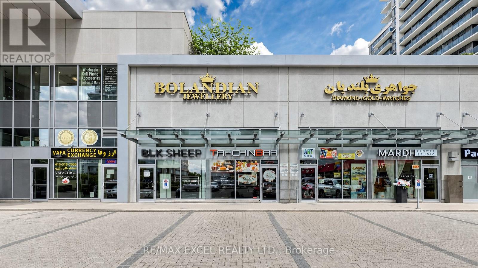 16 - 7181 Yonge Street Property Photo 2