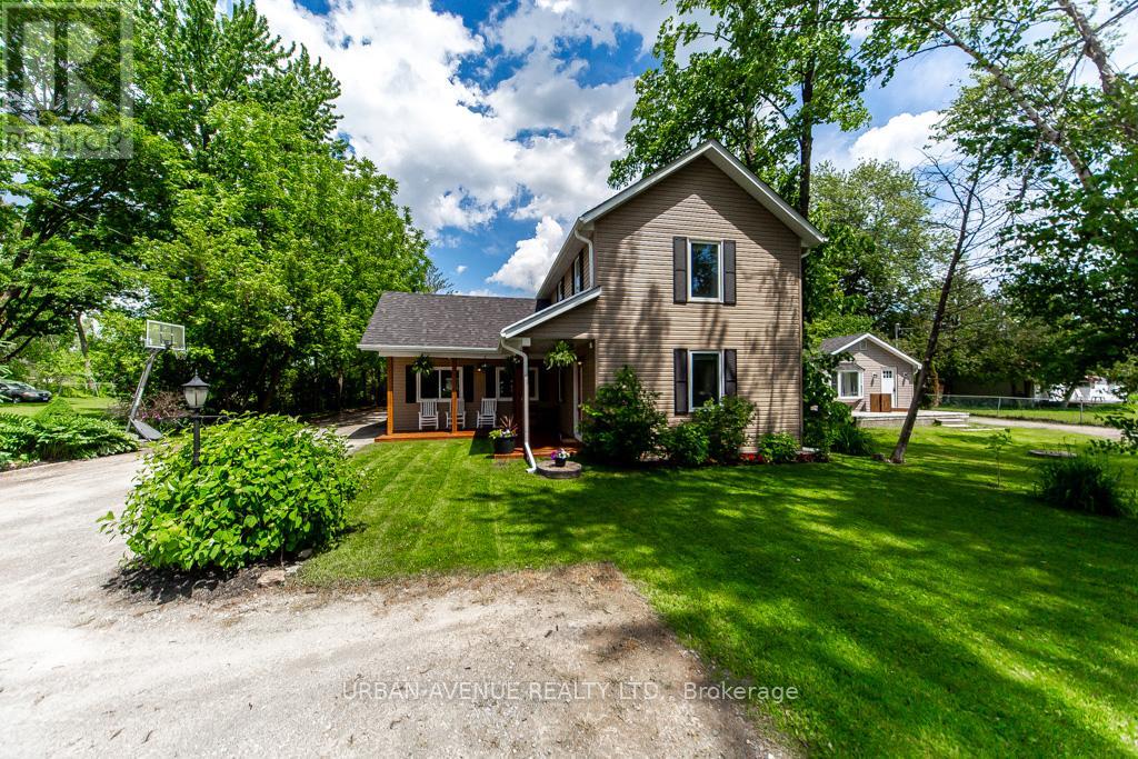 23505 Lakeridge Road Property Photo 2