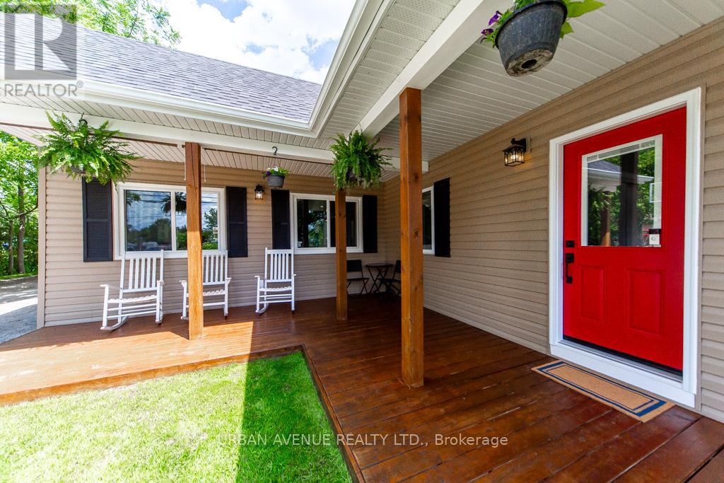 23505 Lakeridge Road Property Photo 4