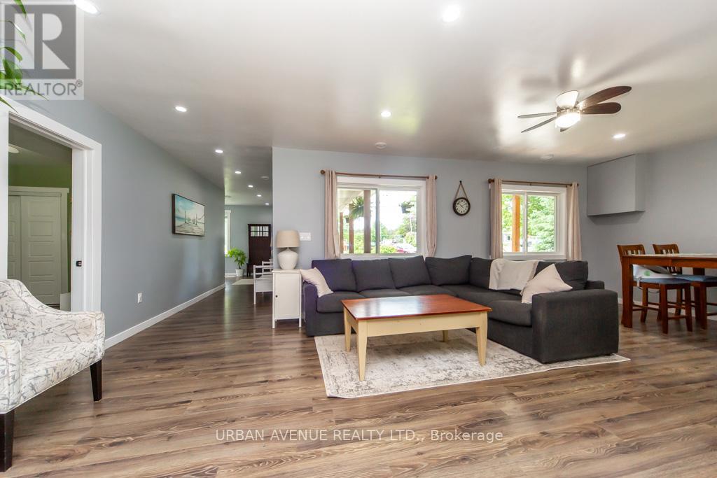 23505 Lakeridge Road Property Photo 7