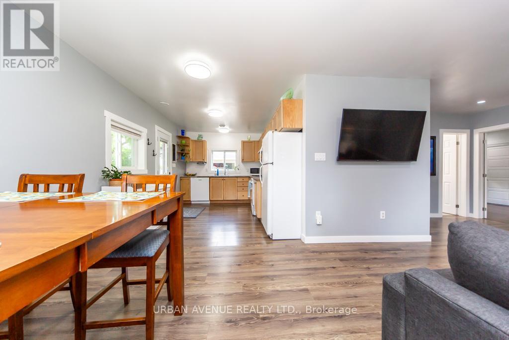 23505 Lakeridge Road Property Photo 9